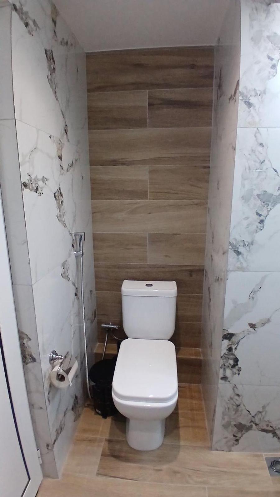 Rentrooms Geni 卡萨米尔 外观 照片
