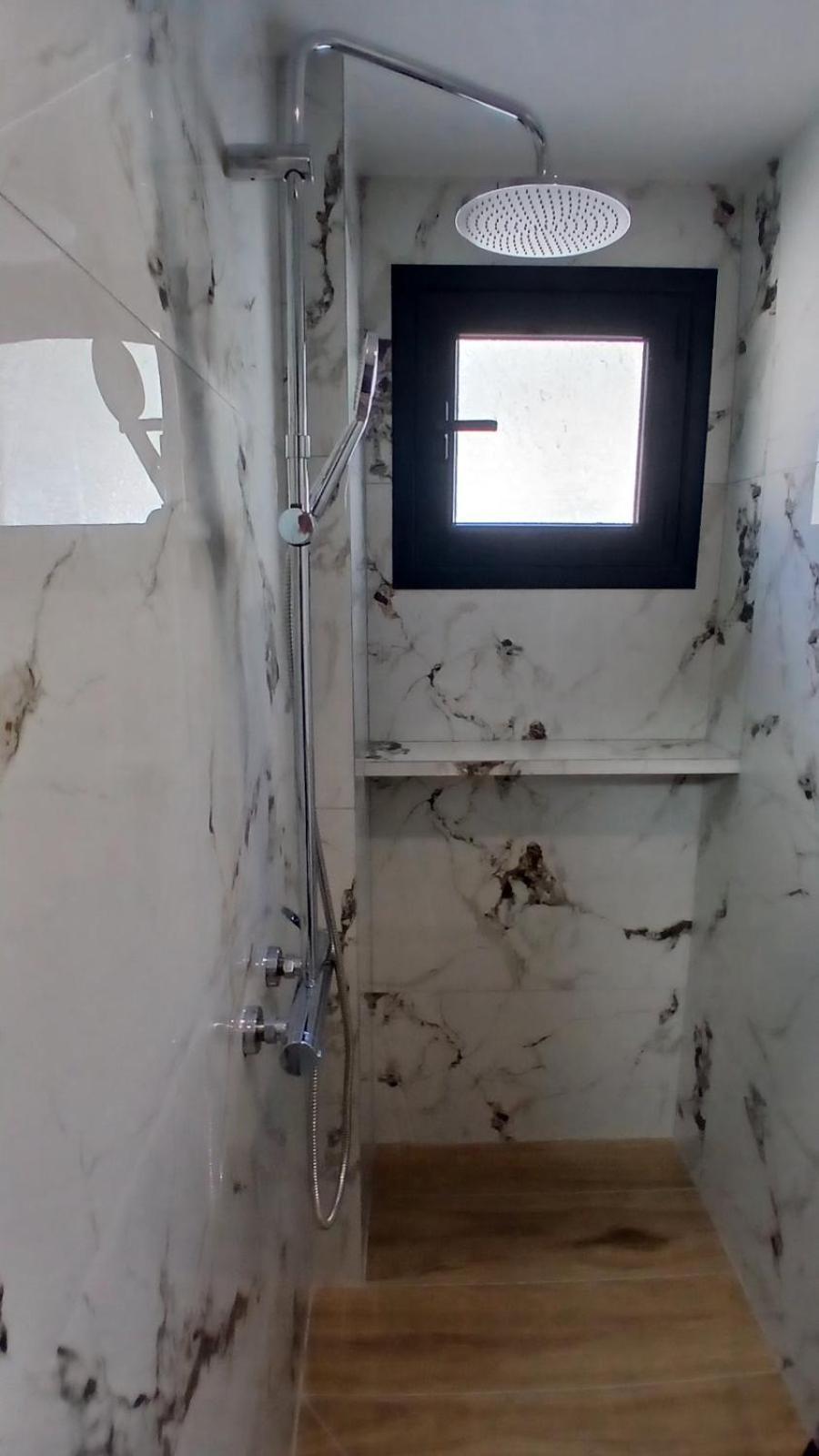 Rentrooms Geni 卡萨米尔 外观 照片
